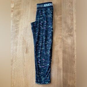 Under Armour Girls Capri Leggings size M (10/12)